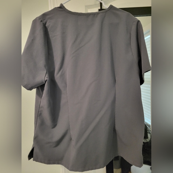 Mandala One Pocket Scrub Top - Picture 2 of 2